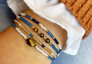 Voorlezen en sieraden maken