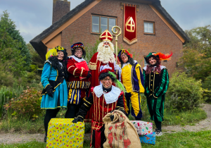 Sint en Pieten schitteren in Hoeksche Waards Sinterklaasjournaal